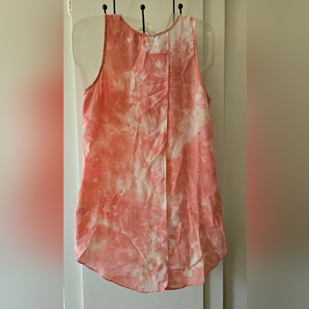 3/$20 Cynthia Rowley Coral Tie-Dye Tank Top NWOT - Picture 3 of 4